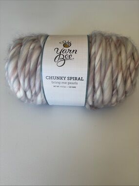 NWT Yarn Bee Chunky Spiral Wool Blend Yarn Skein in Bring Me Petals 120 Yards